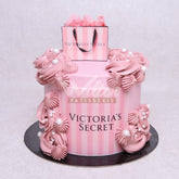 W31.a VICTORIA SECRET - Women Birthday Cakes - WILTON PATISSERIE